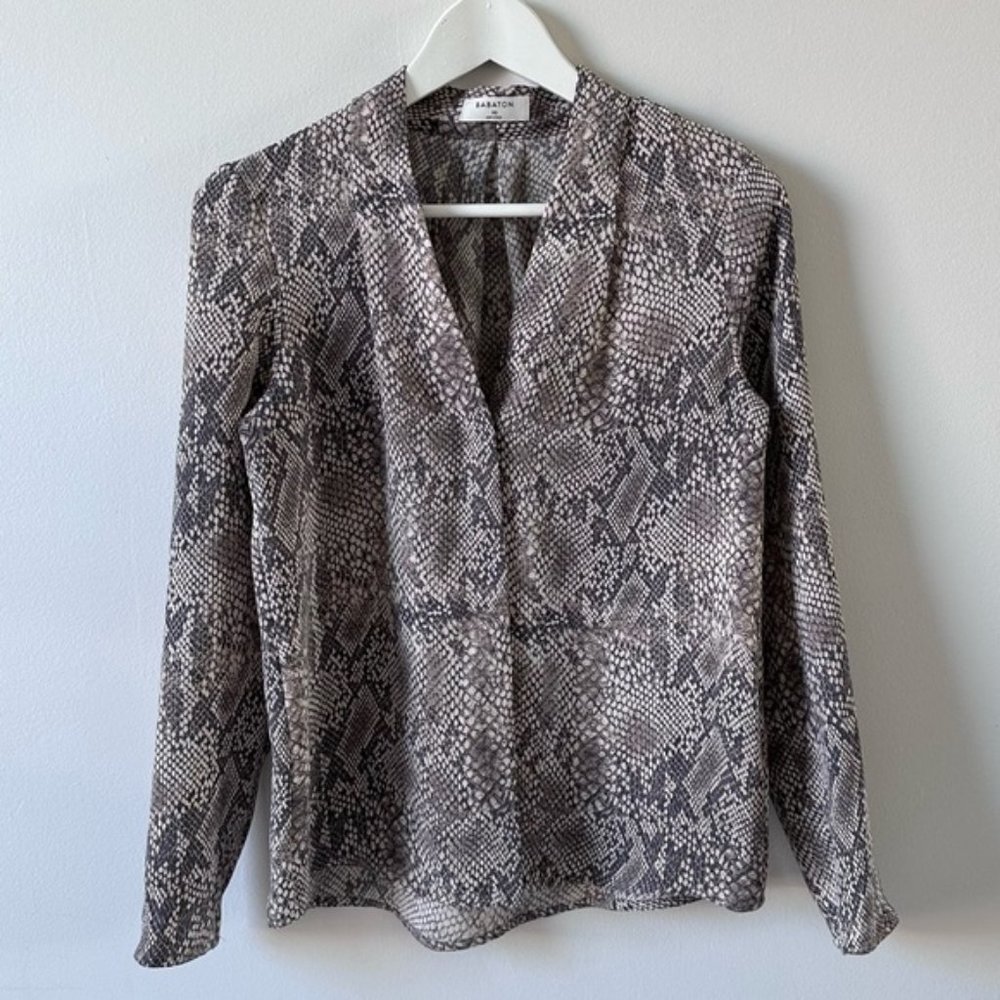 SOLD Aritzia Akira Snake Print Reptile Print Long Sleeve Blouse size XS